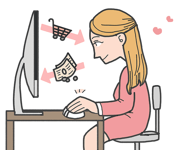 Femme devant un ordinateur surfant sur des sites e-commerces.